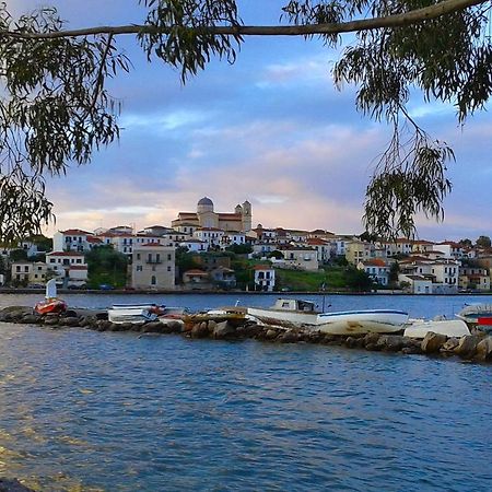 To Spitaki Apartments Galaxidi ภายนอก รูปภาพ