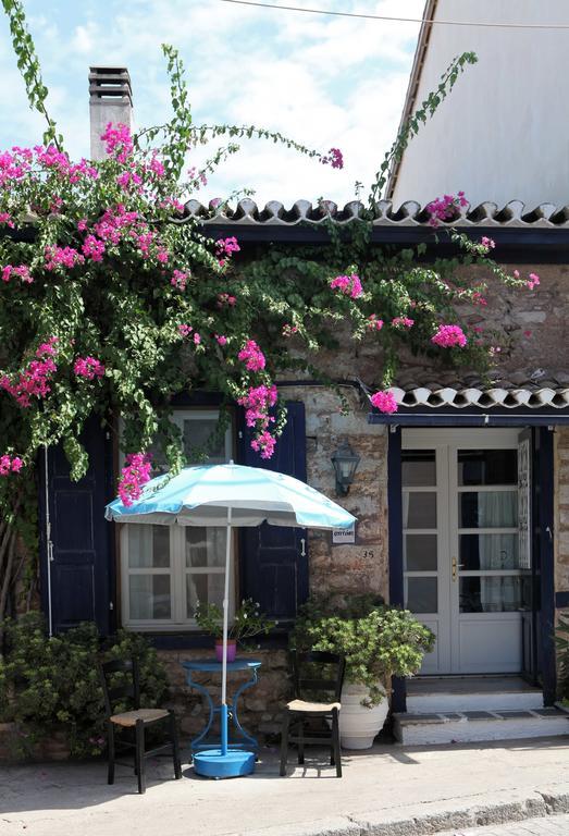 To Spitaki Apartments Galaxidi ภายนอก รูปภาพ